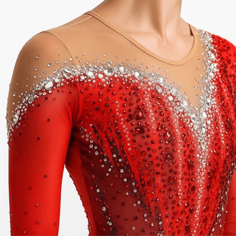 Justaucorps académiques de gymnastique rythmique rouge avec manches longues, empiècement chair et strass scintillants en dégradé