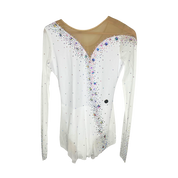 Justaucorps de gymnastique rythmique blanc à manches longues avec décolleté illusion en mesh chair, strass cristal AB scintillants et jupette fluide intégrée
